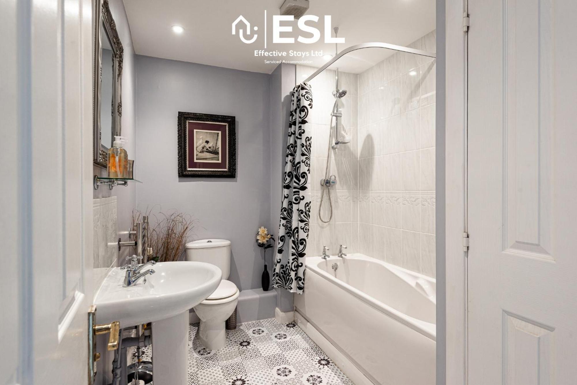 4 Bedroom Townhouse 10Mins Walk From Shrewsbury Town Centre With Parking מראה חיצוני תמונה